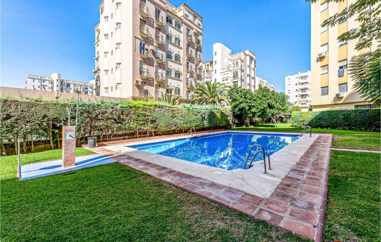 4 Bedroom Nice Apartment In Torremolinos Esterno foto