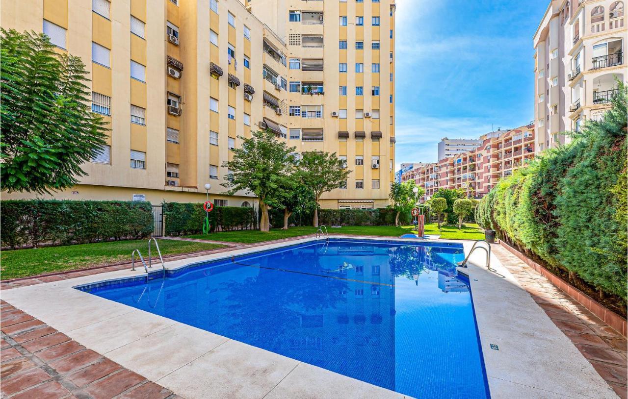 4 Bedroom Nice Apartment In Torremolinos Esterno foto